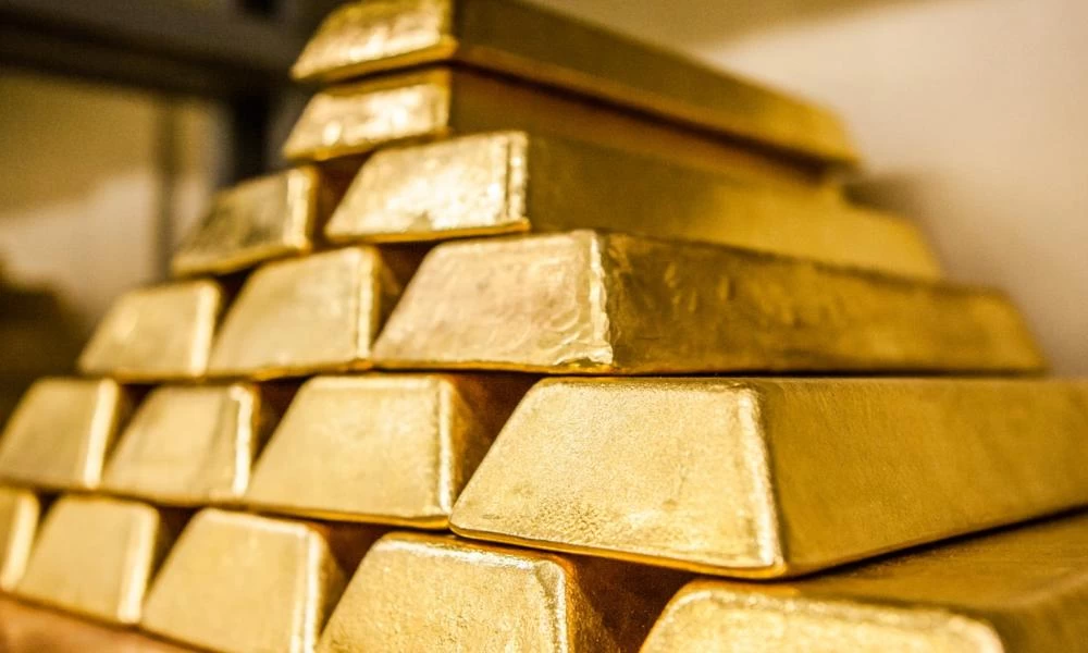 Έχασε και πάλι τα 1.800 δολάρια ο χρυσός